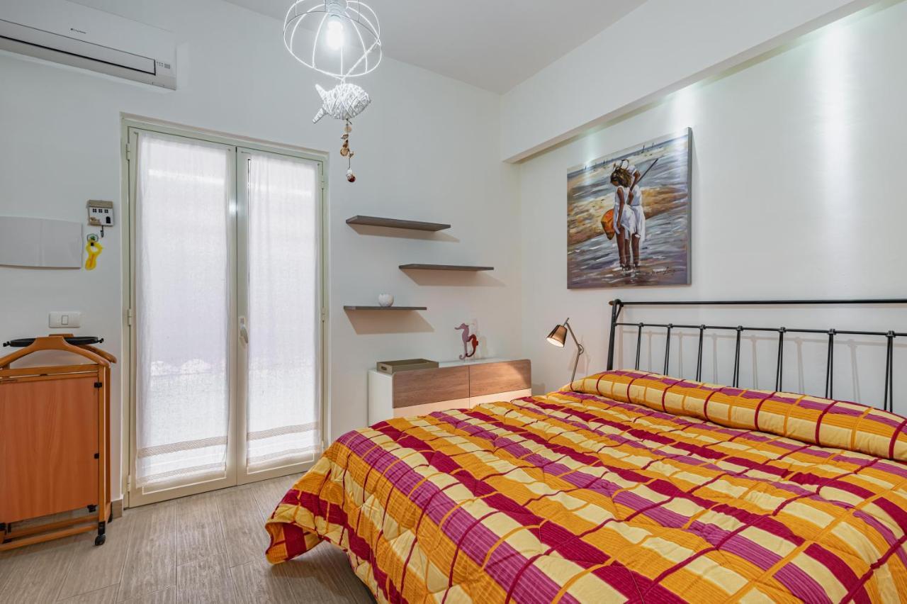 Апартаменти Naxos Bay Flat With Terrace 50 Meters From The Sea Джардіні-Наксос Екстер'єр фото