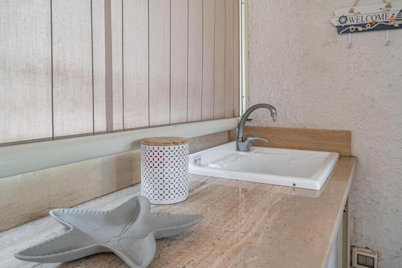 Апартаменти Naxos Bay Flat With Terrace 50 Meters From The Sea Джардіні-Наксос Екстер'єр фото