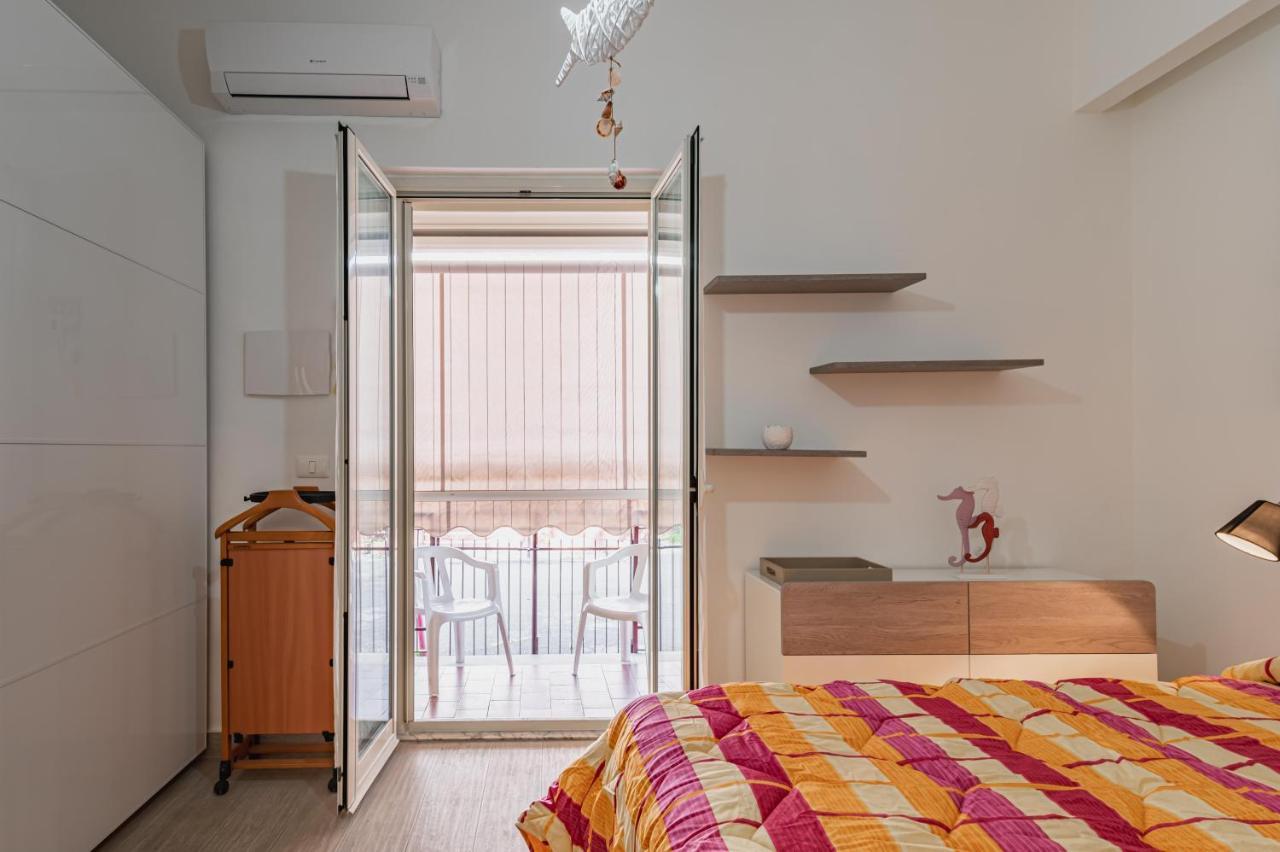 Апартаменти Naxos Bay Flat With Terrace 50 Meters From The Sea Джардіні-Наксос Екстер'єр фото