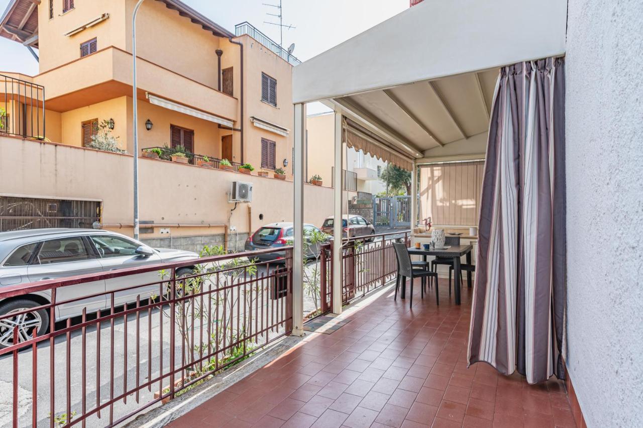 Апартаменти Naxos Bay Flat With Terrace 50 Meters From The Sea Джардіні-Наксос Екстер'єр фото